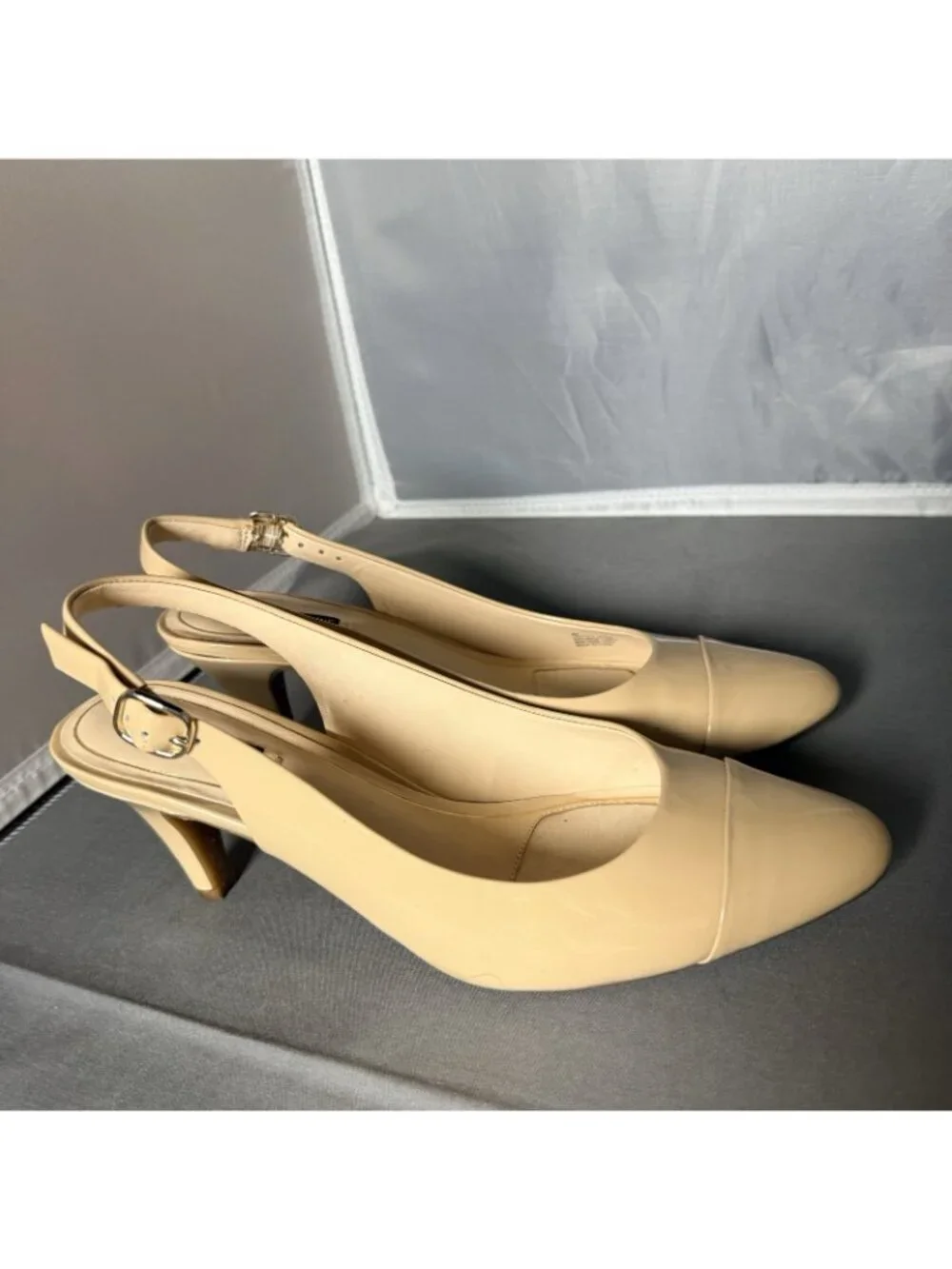 Alex Marie Nude Patent Leather Cap Toe Slingback Pumps Size 8M - Picture 2 of 4
